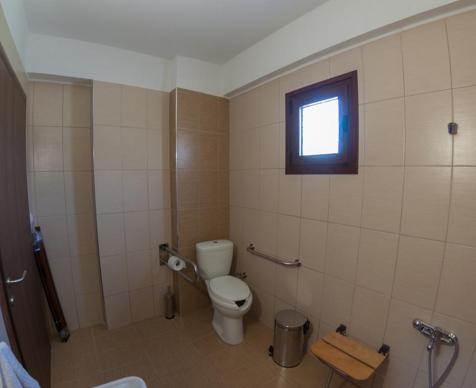 Ianthi Maisonettes Nea Roda Exterior photo