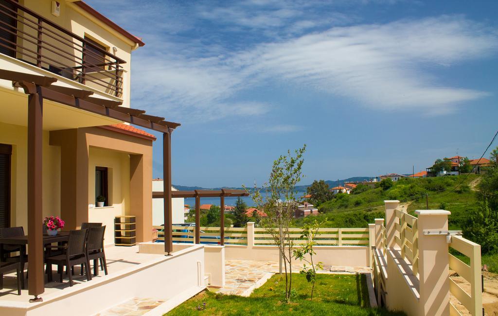 Ianthi Maisonettes Nea Roda Exterior photo