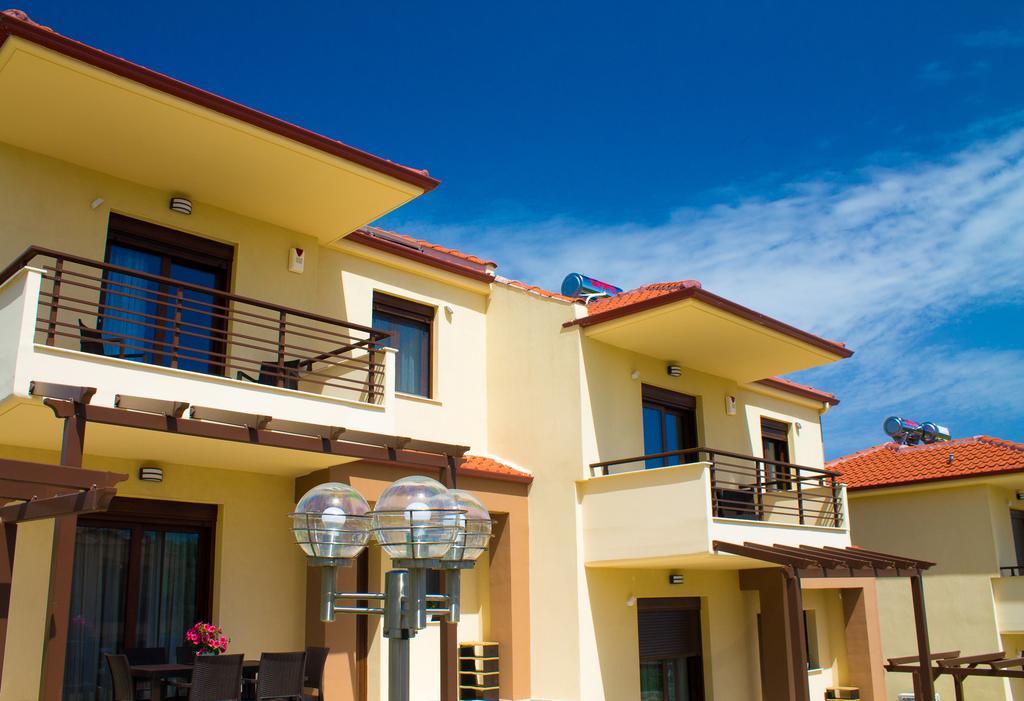 Ianthi Maisonettes Nea Roda Exterior photo